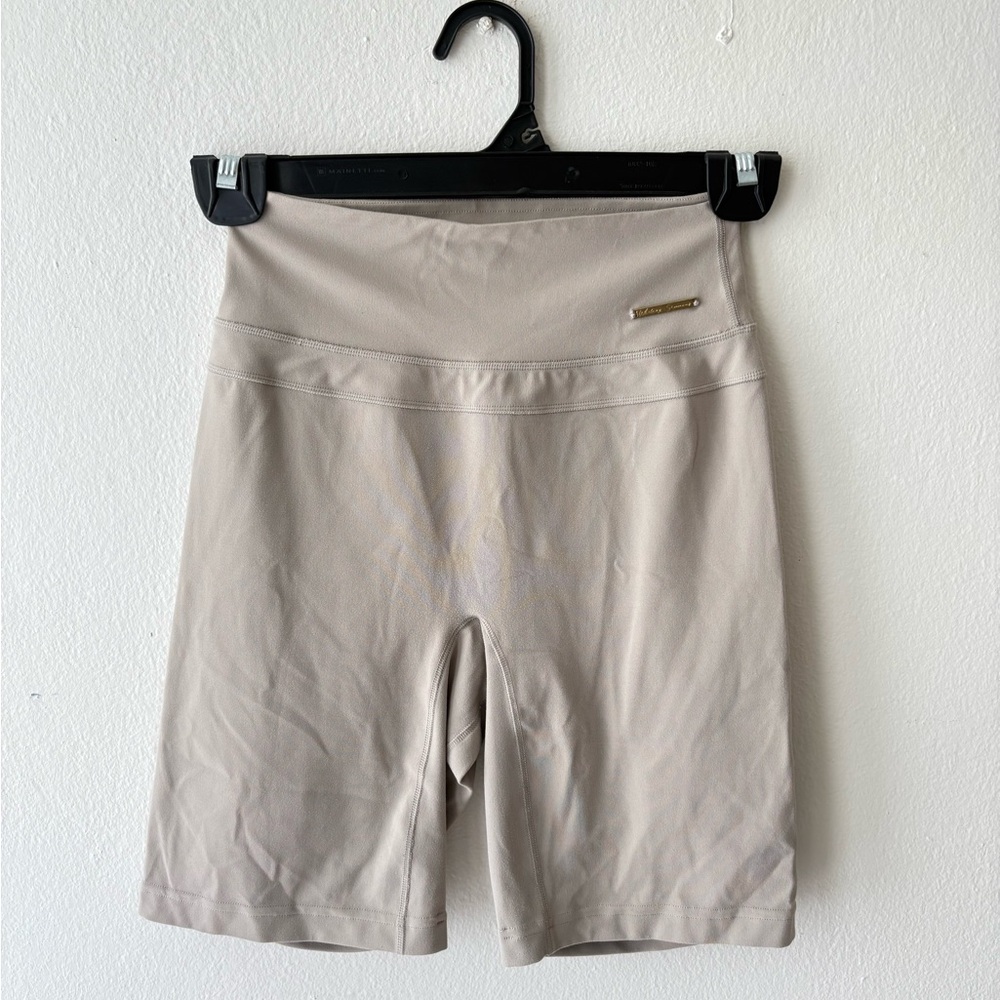 Whitney Simmons x Gymshark Beige Biker Shorts Size S High Waist – Gently Used